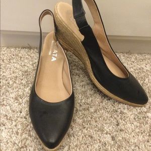 Viscata Palomera black leather sling backs